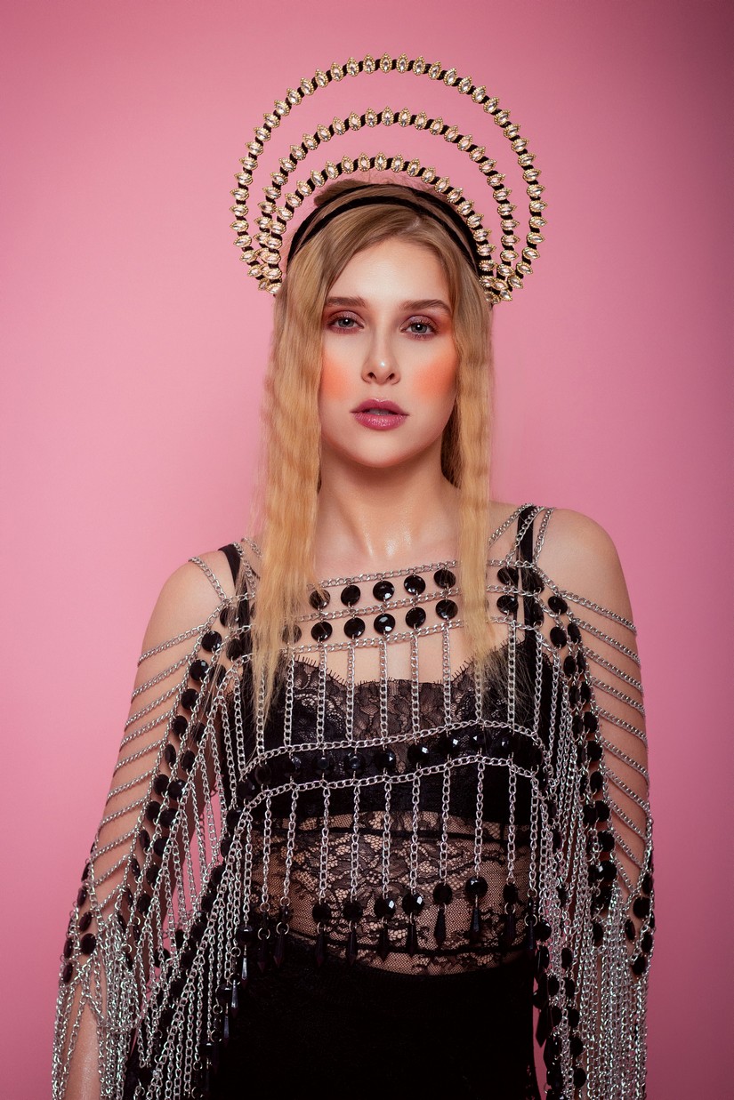  Marcela Lopes Revista Portfolio (1)